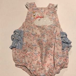 EUC Ricrac & Ruffles Pemberly Lake Swan Bubble!